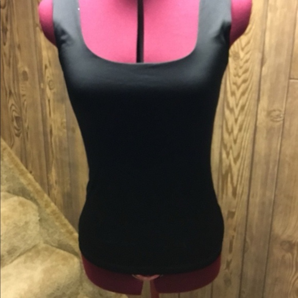 Black lined tank top
